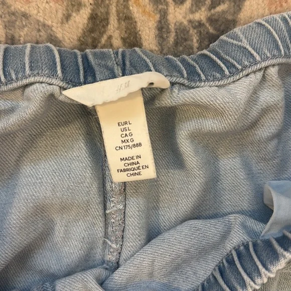 Drawstring pants - Picture 3 of 4